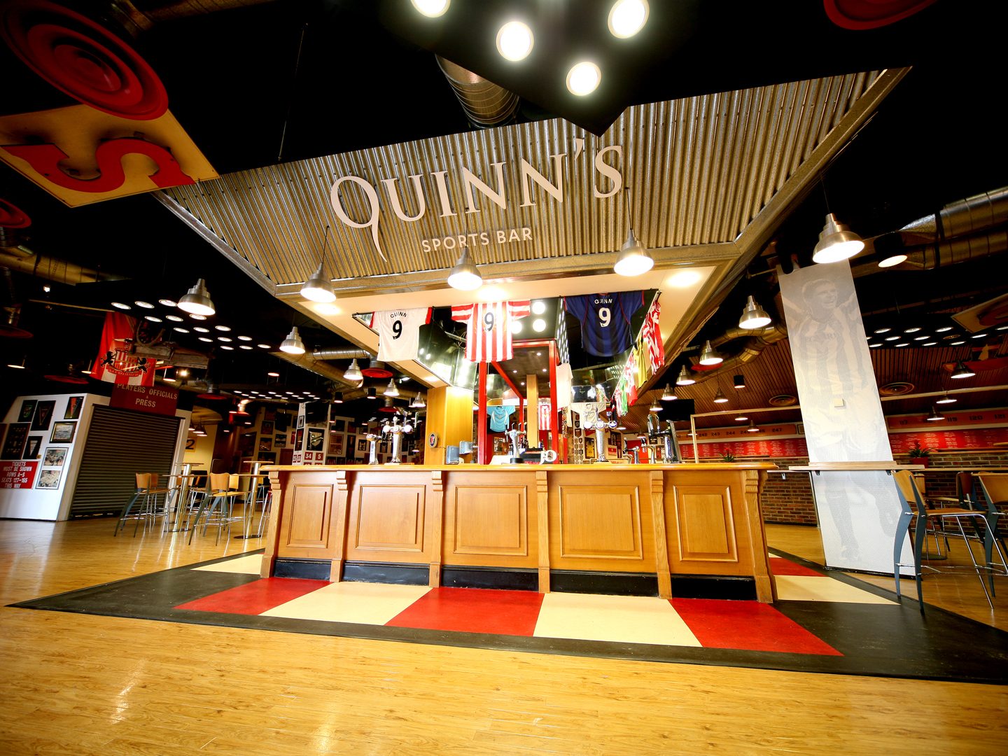 Quinn’s Sports Bar